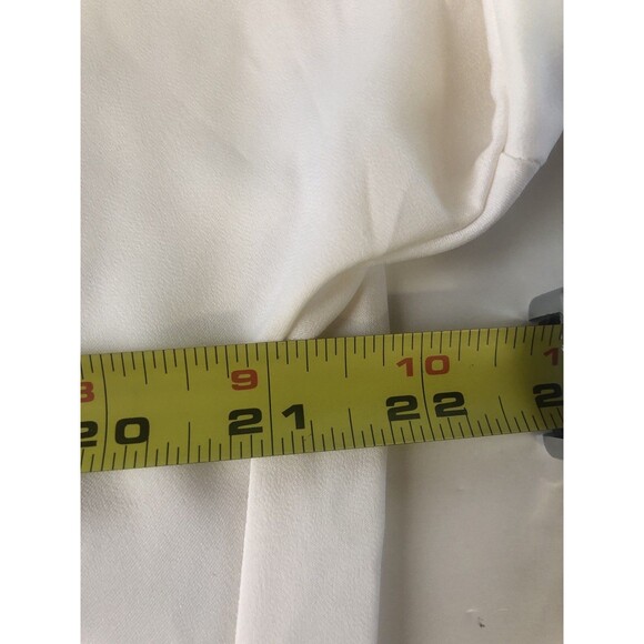 Banana Republic Factory Bubble Hem V-Neck Blouse Snow Day Size Medium NWT - Picture 6 of 16